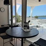 Feriehus Buqez Eco - 2 And 8 - Seaview, New Wifi!