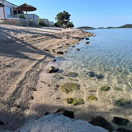 Buqez Eco - 2 And 8 - Seaview, New Wifi! Drage