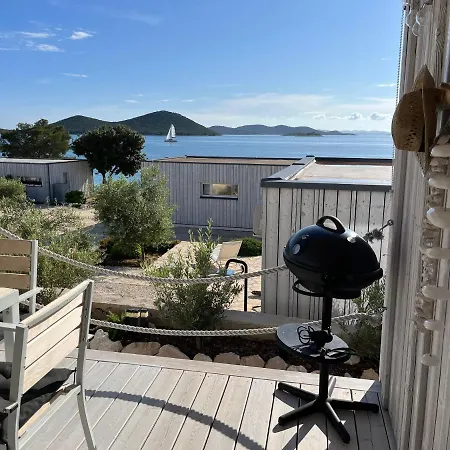 Buqez Eco - 2 And 8 - Seaview, New Wifi!