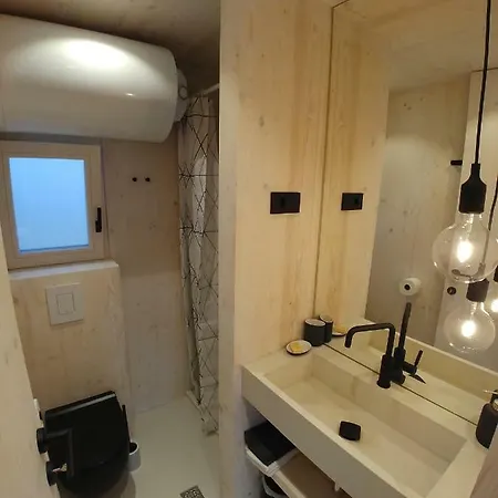 Buqez Eco - 2 And 8 - Seaview, New Wifi! *