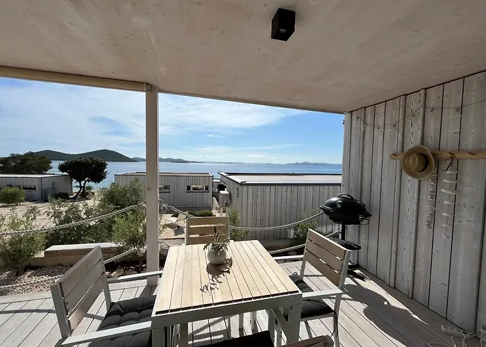 度假居 Buqez Eco - 2 And 8 - Seaview, New Wifi! *