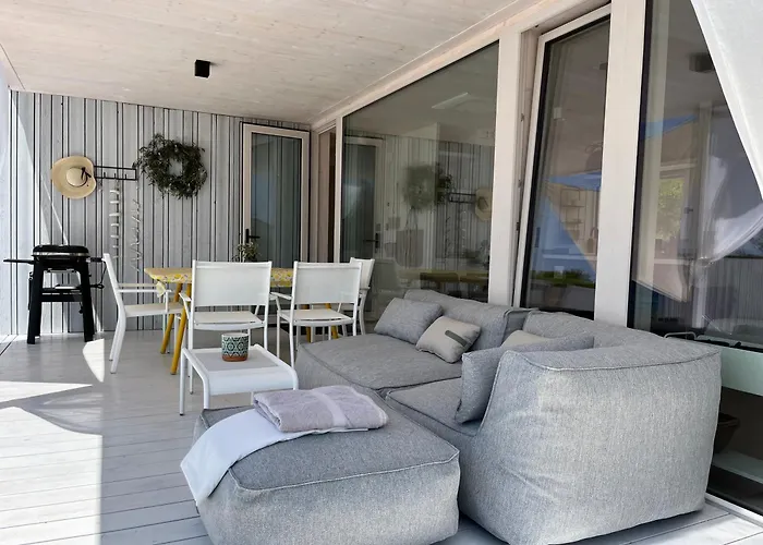 度假居 Buqez Eco - 2 And 8 - Seaview, New Wifi! *